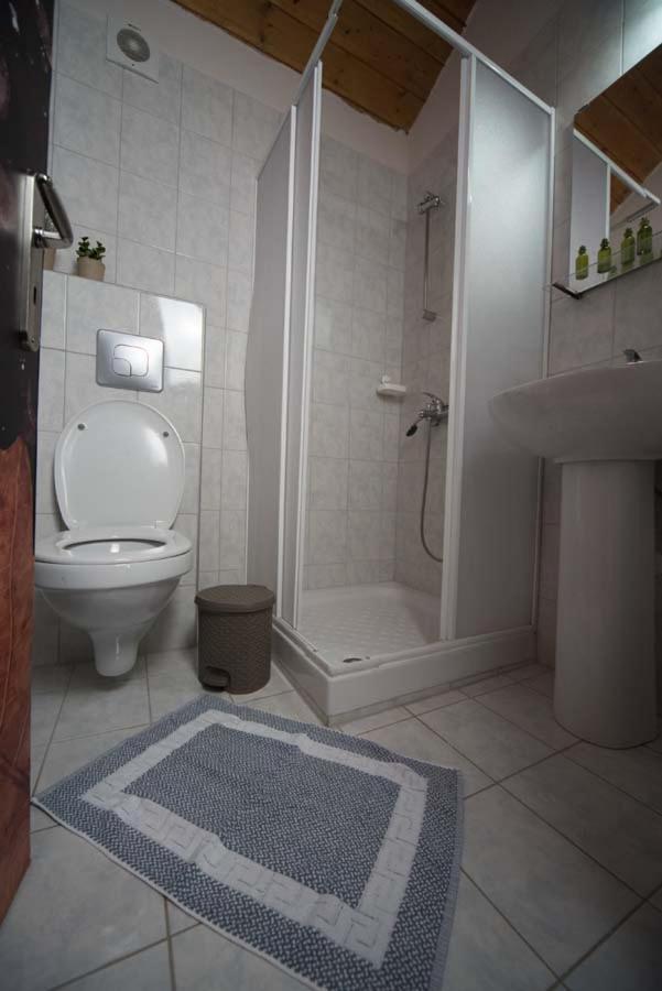 Guesthouse Nefeli Agios Athanasios  Ngoại thất bức ảnh